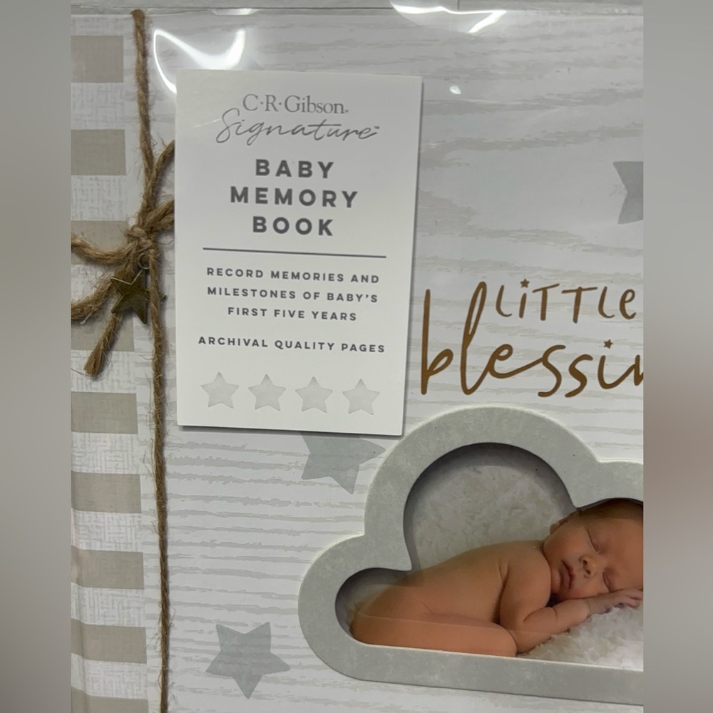 Baby Memory Book - Picture 5 of 13